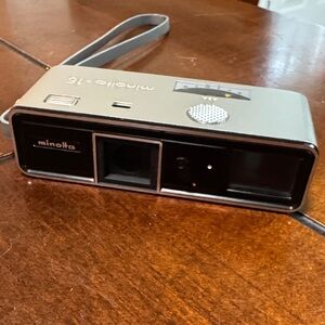 Minolta 16 Model P 110 Camera Untested